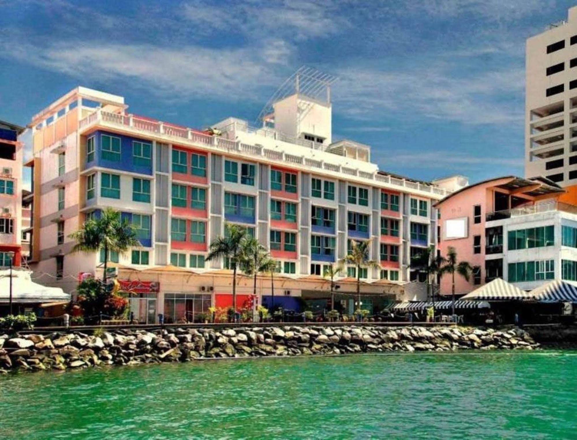 The Elopura Hotel Sandakan Bagian luar foto