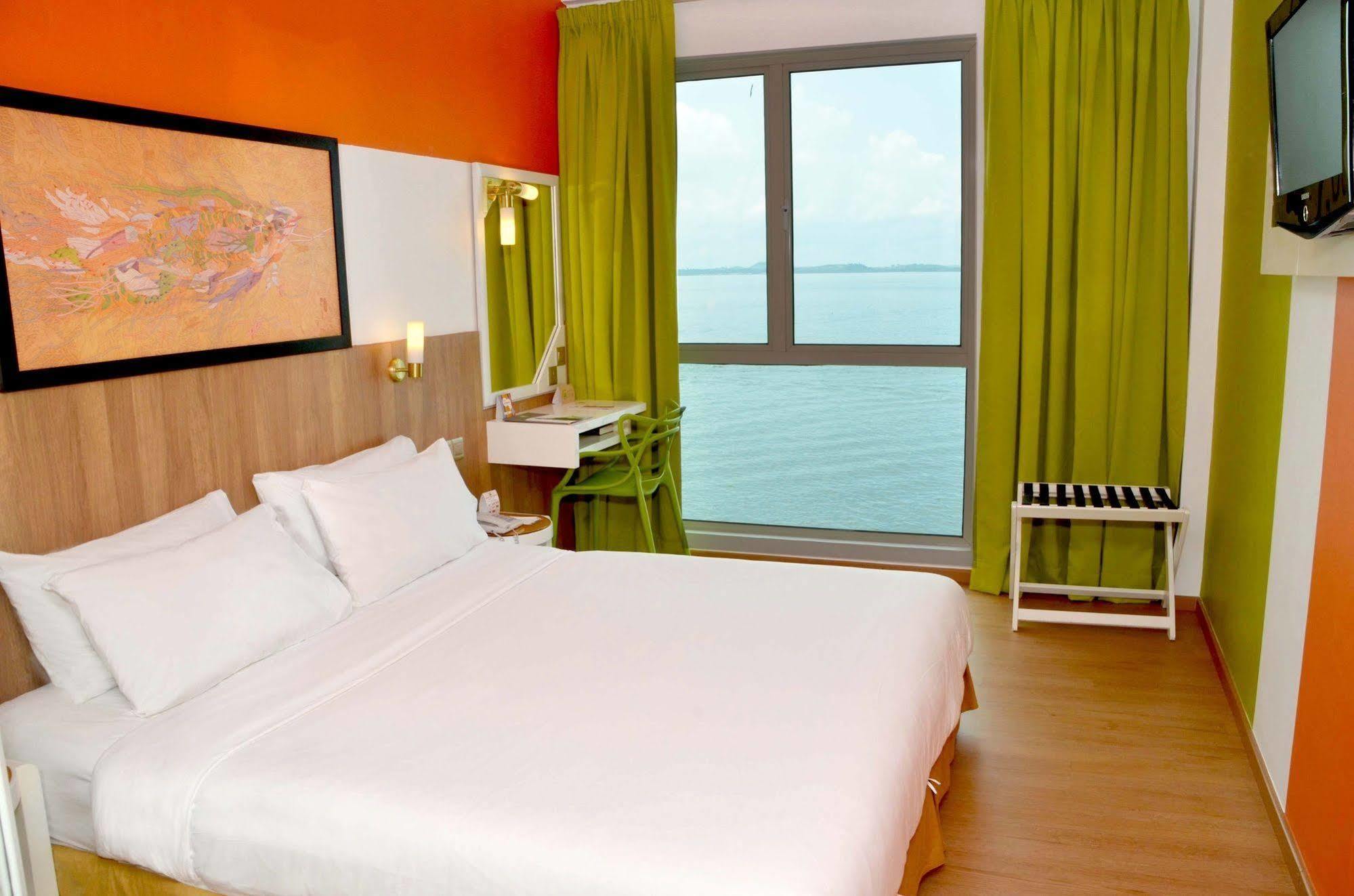 The Elopura Hotel Sandakan Bagian luar foto